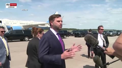 Power move : JD Vance attempts to confront Kamala Harris on tarmac