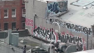 Subway Surfers On Williamsburg Bridge, Brooklyn