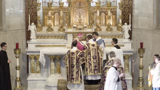 Bishop Athanasius Schneider Pontifical High Mass Part 1 of 2