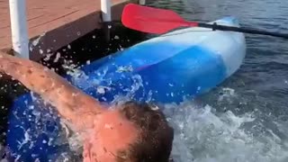 Amateur Kayaker Gets His Jeans Wet