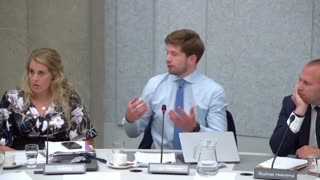 Gideon van Meijeren BETRAPT D66-troela op LEUGENS over transgenders!