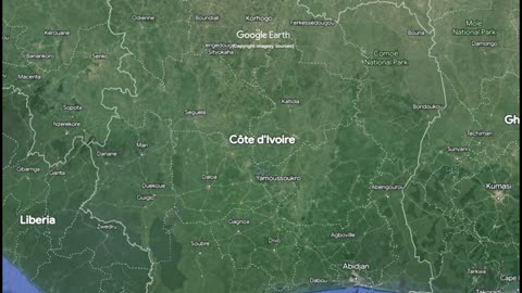 "Mega Zoom 🇨🇮: Discovering Ivory Coast's Splendor in 322,463km! #IvoryCoastAdventure"