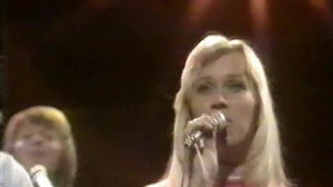 ABBA - Waterloo = Agnetha Pink Heart TOTP