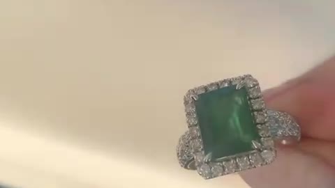 The most beautiful diamond 💎💚and emerald 💎💍ring just for you