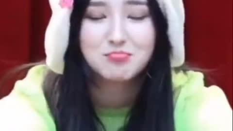 Nancy Momoland 11