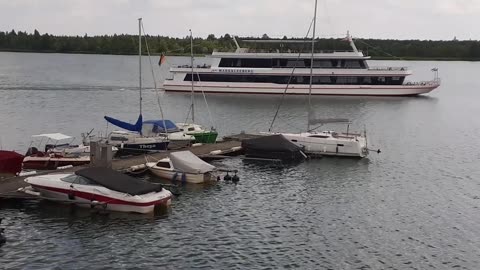 Fahrgastschiff MS Markkleeberg (2024) fährt los! Rundfahrten...