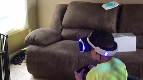 When virtual reality scares the girl out of you