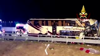 Emergency crews on scene of Italy bus crash