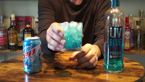 UV Blue Raspberry Vodka & Mtn Dew Frostbite