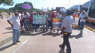 PROTESTA DE COMUNIDAD DEL COLEGIO SAN FELIPE NERI