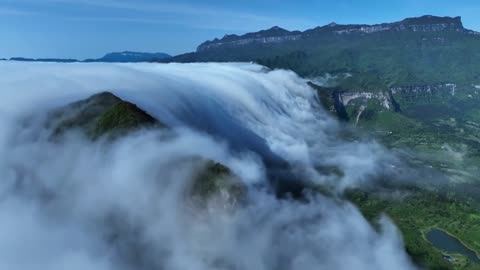 Cloud waterfall stuns in Nanchuan, China #naturalbeauty