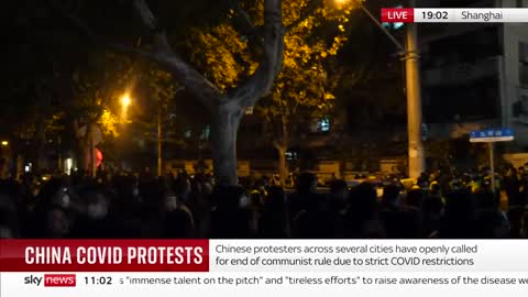 Sky News witnesses protests against strict COVID lockdown in Shanghai