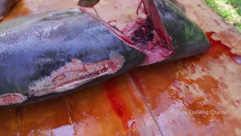 200 Pounds BIG TUNA FISH - Tuna Fish Cutting and Cooking in Village - Tuna Fish Steak Recipe