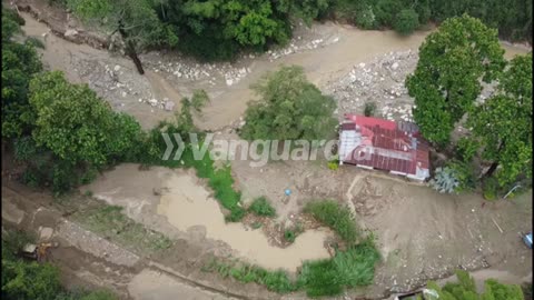 Caminos inundados por fuertes lluvias en Piedecuesta (vista de Dron) 2