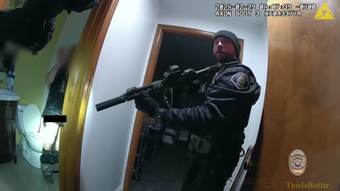 Colorado police bodycam shows officer track down a burglary suspect while he was on toilet