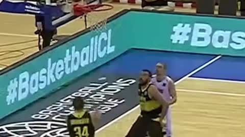 Rate this dagger 10 😳 #basketballcl #basketball