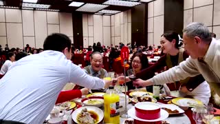 Families in Beijing ring in Lunar New Year