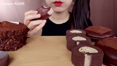 ASMR CRUNCHY CHOCOLATE ICE CREAM, CHOCOALTE PIE, CAKE MUKBANG 초콜릿 아이스크림, 초코파이, 케이크 먹방 eating sounds