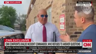 Reporter confronts Uvalde incident commander: "Explain yourself"