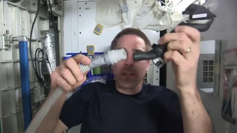 "Close Shave" for Astronaut Chris Cassidy