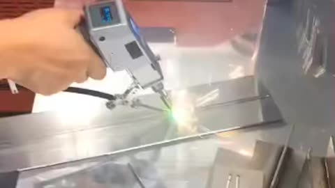 1KW Laser Handheld welding