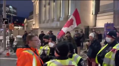 Protesters SURROUND the Ottawa Police! | Freedom Convoy