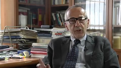 Il professor Adriano Segatori, psichiatra psicoterapeuta, 6 anni fa su Macron, descritto come 👇