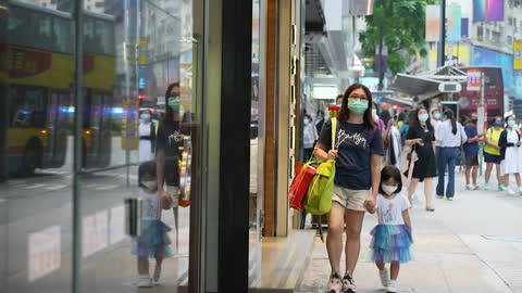 Hong Kong eliminates quarantine requirements for people infected with COVID