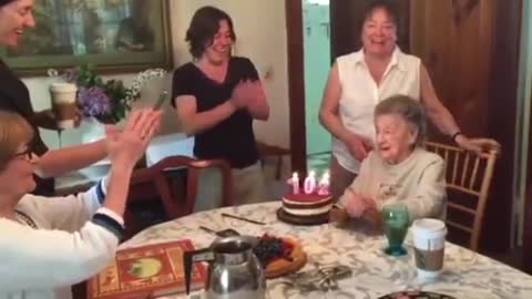 102-year-old loses teeth while blowing out candles