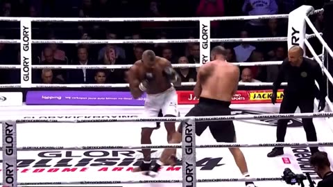 Badr Hari vs Alistair Overeem 3 - Highlights | FULL HD