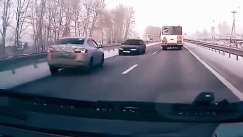 Car Crashes “Caught ”on Camera