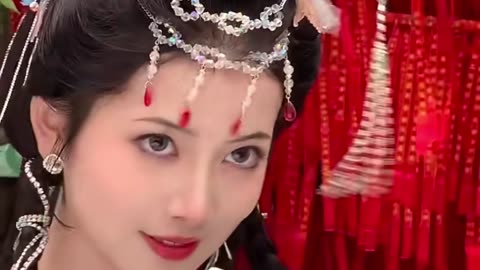 Enchanting Beauty in Ancient Chinese Costume