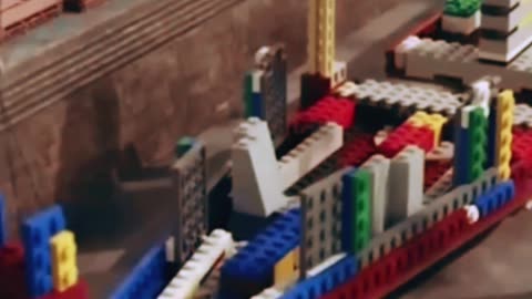 CURIOSIDADE - REPLICA DO TITANIC EM LEGO