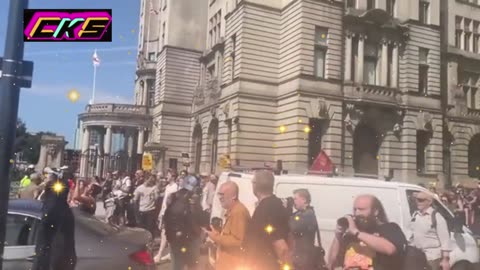 Moment rival groups of protesters come face to face in Liverpool
