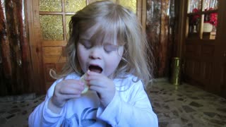 Toddler's priceless reaction after tasting lemon