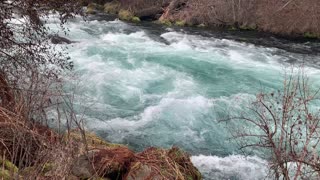 1 Minute of Peace & Quiet - ENJOY - Beautiful Roaring Metolius River – Central Oregon