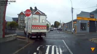 Bad driving 2021.08.20 — THURLES, IE