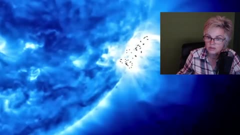 THE MATRIX CUBE HOLOGRAM SKY IS COLLAPSING, THE SUN GLITCH, THE SUN IS ALSO A HOLOGRAM, VIDEO 1