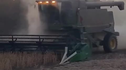 Soybean Harvest 2022: Made it to the finishline #harvest #johndeere