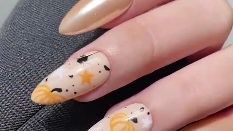 Simple & Cute Line Art Nail Design for 2023 Halloween