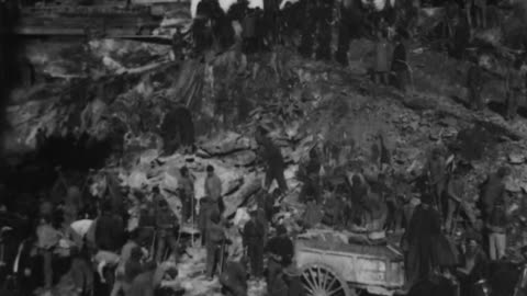 Building The Foundation Of The Macy Skyscraper In New York City (1902 Original Black & White Film)