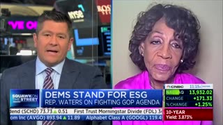 Maxine Waters Claims 'Everyone' Has To Get On Board With Woke Investing To 'Save The Planet'