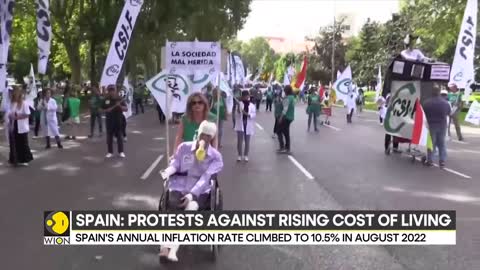 Over 10,000 civil servants take to streets in Spain over wage rise | Latest News | WION