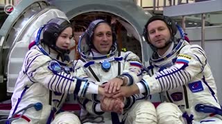 Russian actors train to launch into space for movie