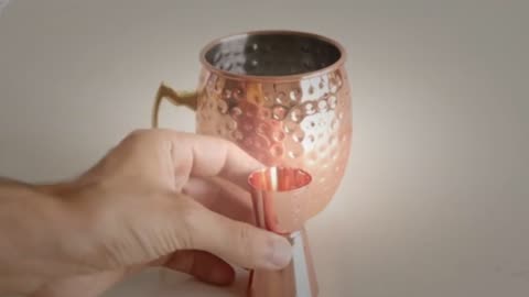 "Mastering the Moscow Mule - Easy Cocktail Tutorial for Beginners"