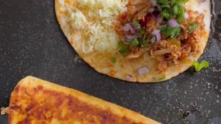 How to make pulled chicken tacos that will make everyone's mouth water 😋