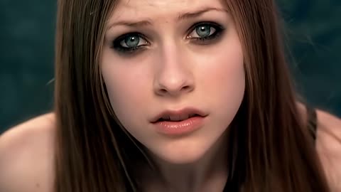 Avril Lavigne - Complicated (Official Video)