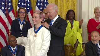 Megan Rapinoe announces retirement at the end of the season