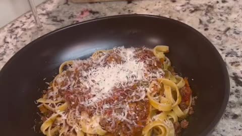 How to make Bolognese sauce with Pasta