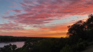 Breathtaking Sunset on the Mississippi River